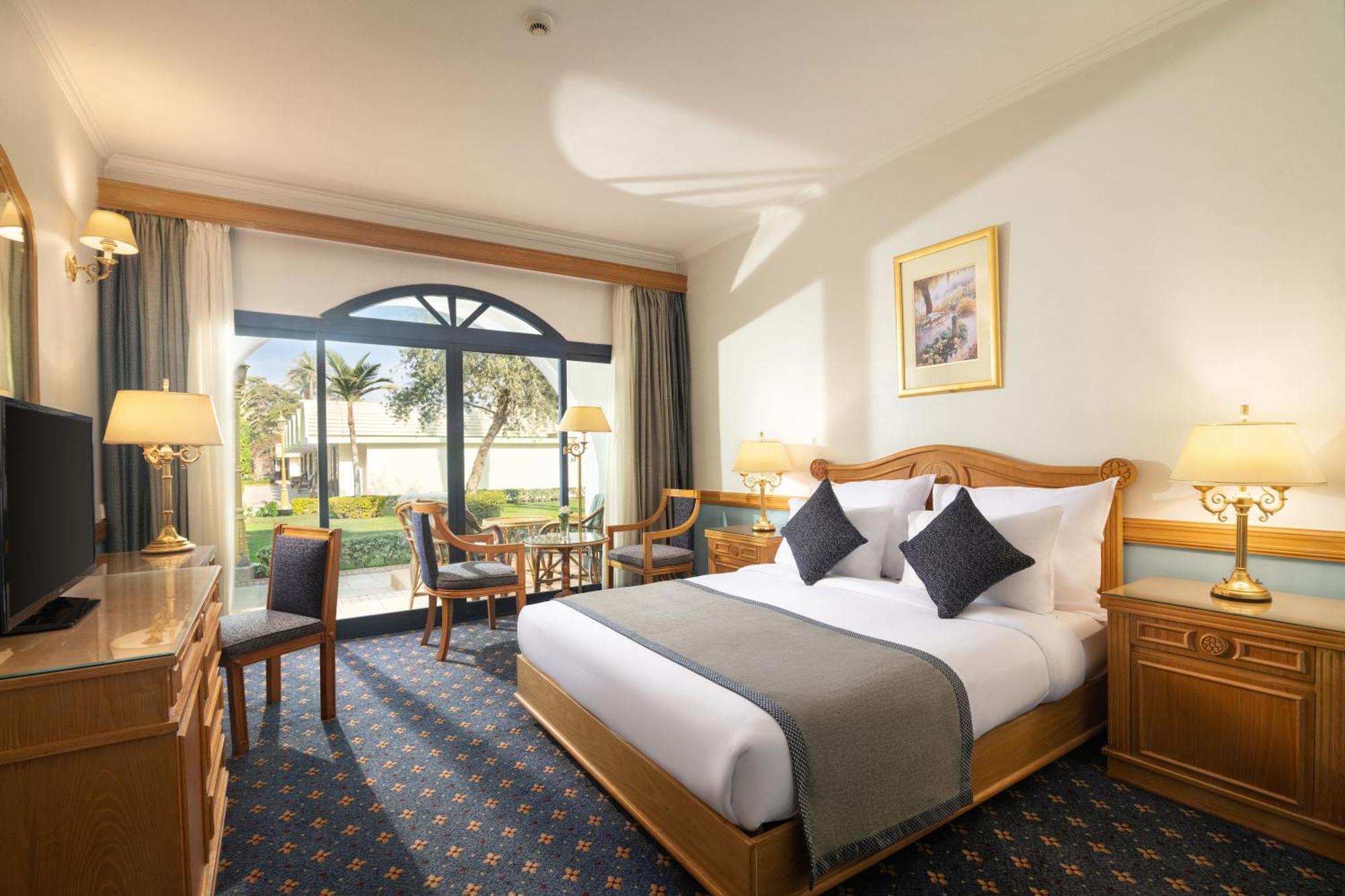 Jaz Pyramids Resort Kafr Ghatati Exterior photo