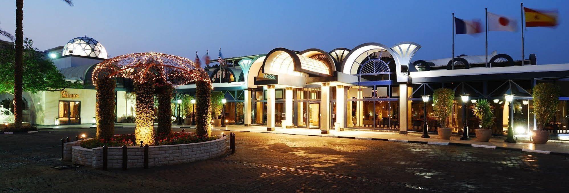 Jaz Pyramids Resort Kafr Ghatati Exterior photo