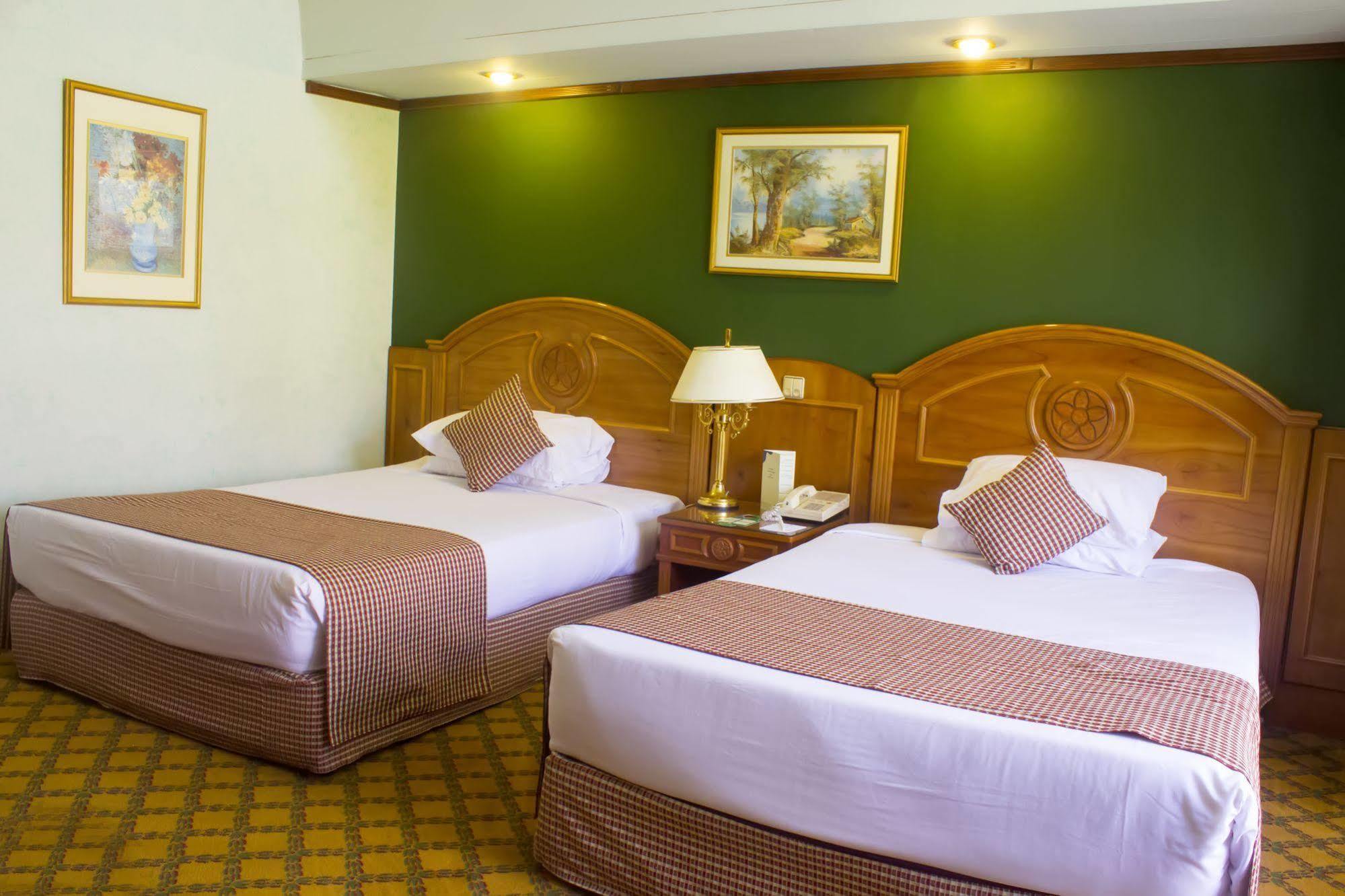 Jaz Pyramids Resort Kafr Ghatati Exterior photo